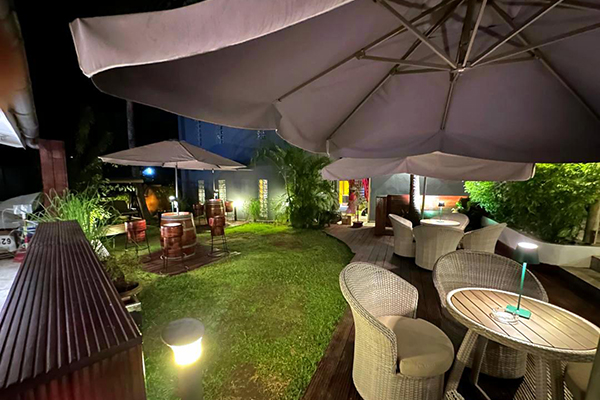 hotel_restaurant_roma_libreville_jardin