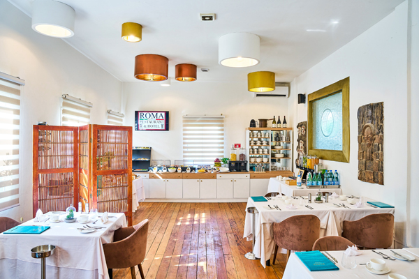 hotel roma libreville petit_dejouner salle
